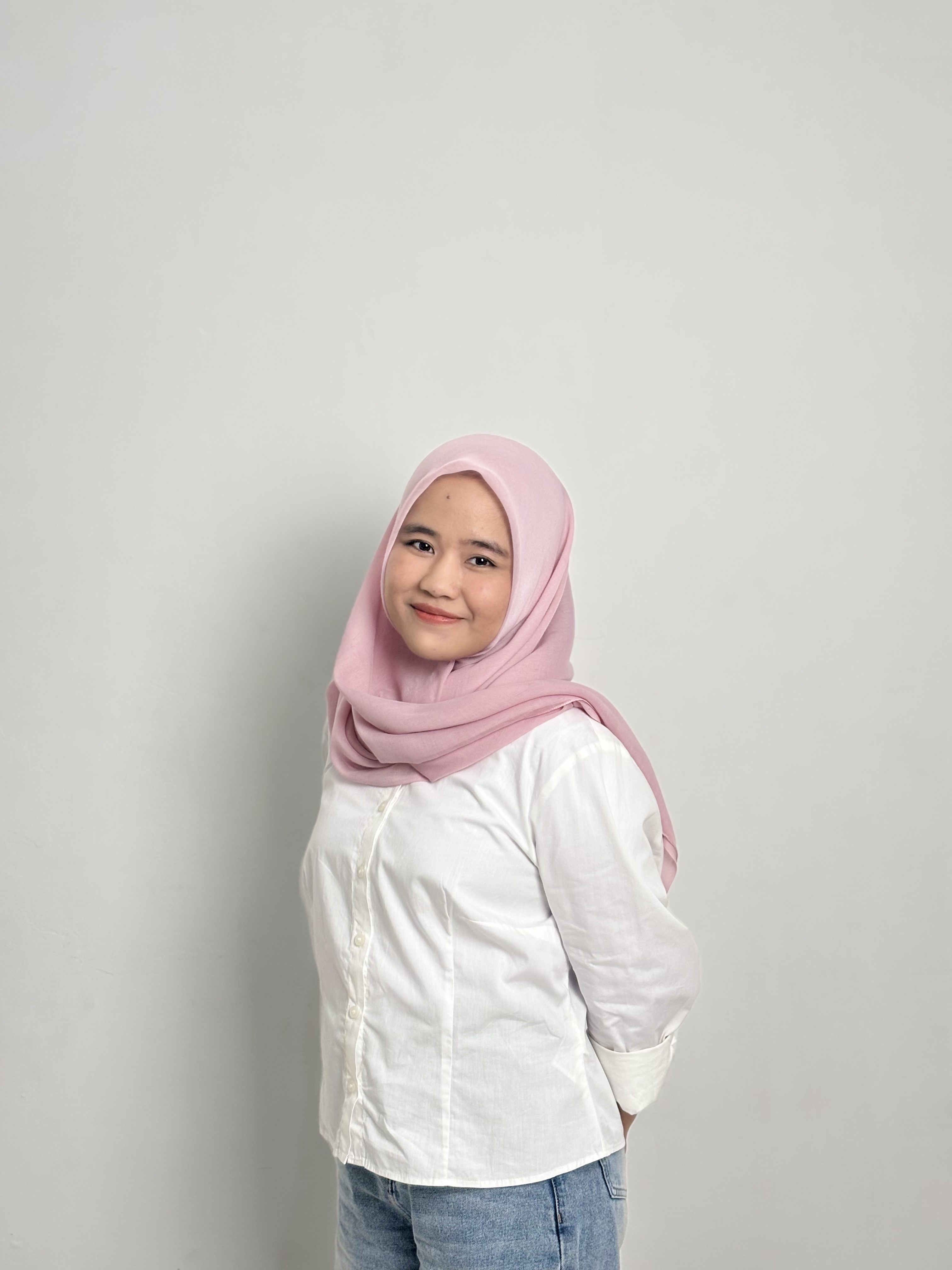 Vini Fahira Amru — Admin Inputer
